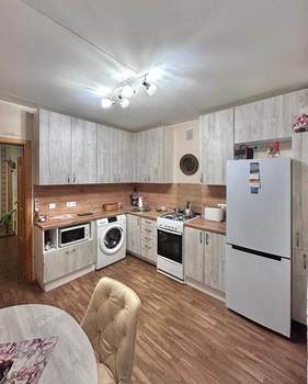 3-к квартира, вторичка, 92м2, 1/6 этаж