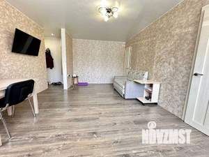 2-к квартира, вторичка, 42м2, 1/4 этаж