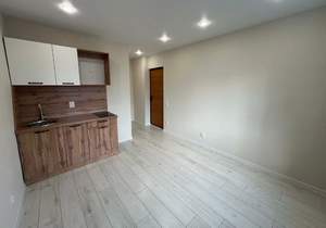 Студия квартира, вторичка, 17м2, 1/9 этаж