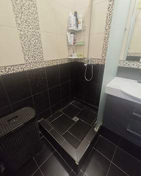 4-к квартира, вторичка, 61м2, 5/5 этаж