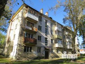 2-к квартира, вторичка, 43м2, 1/4 этаж