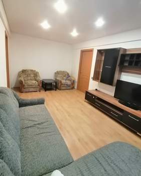 3-к квартира, вторичка, 56м2, 1/2 этаж