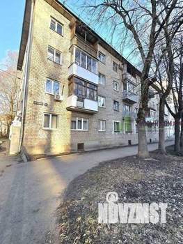 2-к квартира, вторичка, 42м2, 4/4 этаж
