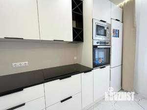 3-к квартира, вторичка, 96м2, 8/9 этаж