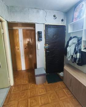 4-к квартира, вторичка, 58м2, 3/5 этаж
