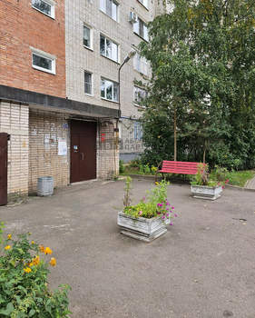 4-к квартира, вторичка, 76м2, 8/9 этаж