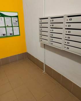 4-к квартира, вторичка, 81м2, 9/9 этаж