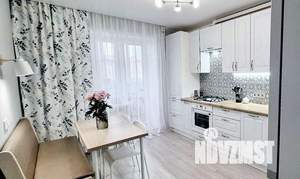 2-к квартира, вторичка, 63м2, 9/10 этаж