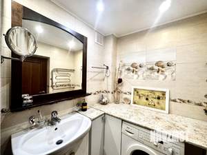 2-к квартира, вторичка, 83м2, 3/3 этаж
