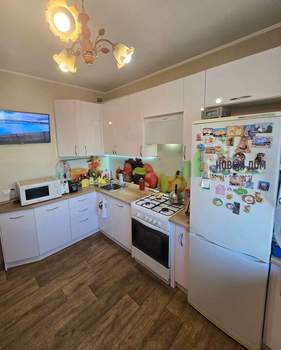 3-к квартира, вторичка, 63м2, 4/5 этаж