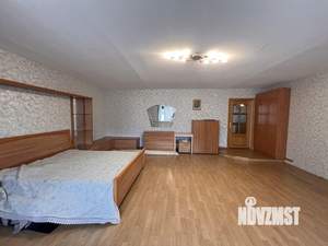 3-к квартира, вторичка, 158м2, 3/5 этаж