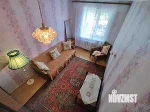 3-к квартира, вторичка, 58м2, 2/5 этаж