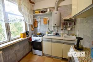 3-к квартира, вторичка, 58м2, 4/5 этаж