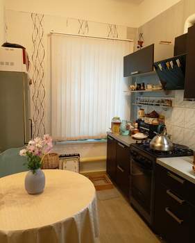 2-к квартира, вторичка, 56м2, 1/2 этаж
