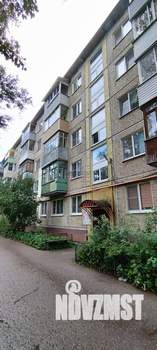 2-к квартира, вторичка, 46м2, -2/5 этаж