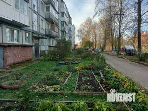 4-к квартира, вторичка, 62м2, 1/5 этаж