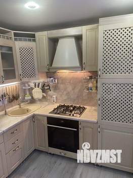 2-к квартира, вторичка, 60м2, 1/5 этаж