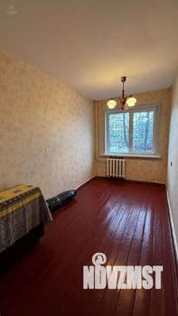 2-к квартира, вторичка, 42м2, 1/5 этаж