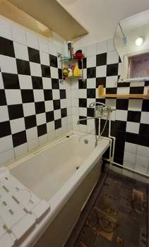 3-к квартира, вторичка, 58м2, 4/5 этаж