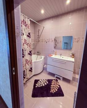 2-к квартира, вторичка, 82м2, 2/4 этаж