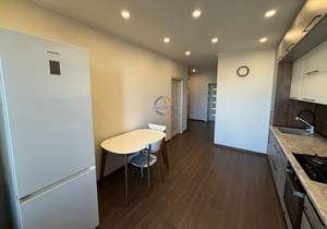 2-к квартира, вторичка, 72м2, 7/9 этаж