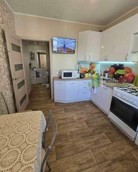 3-к квартира, вторичка, 63м2, 4/5 этаж