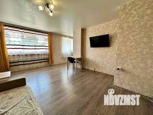 2-к квартира, вторичка, 42м2, 1/4 этаж