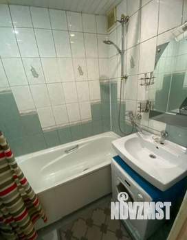 2-к квартира, вторичка, 53м2, 10/10 этаж