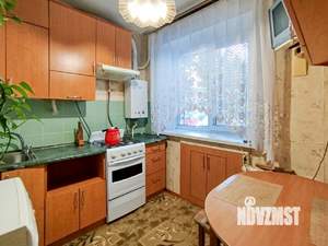 2-к квартира, вторичка, 43м2, 1/5 этаж