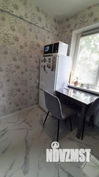 2-к квартира, вторичка, 46м2, 1/5 этаж