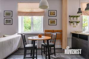 2-к квартира, вторичка, 43м2, 1/4 этаж