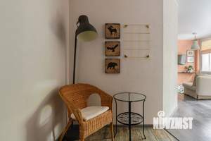 2-к квартира, вторичка, 43м2, 1/4 этаж