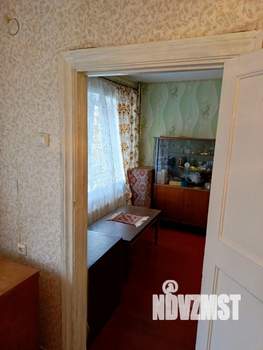 2-к квартира, вторичка, 43м2, 1/4 этаж