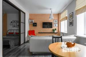 2-к квартира, вторичка, 43м2, 1/4 этаж