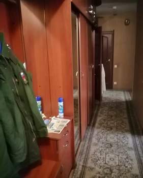 3-к квартира, вторичка, 64м2, 1/9 этаж