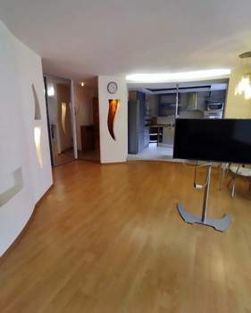 3-к квартира, вторичка, 74м2, 1/9 этаж
