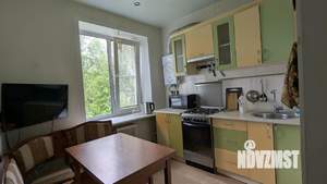 2-к квартира, вторичка, 43м2, 4/4 этаж