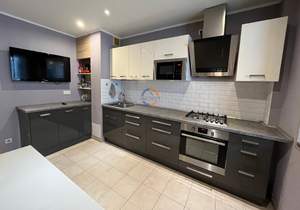 2-к квартира, вторичка, 57м2, 2/10 этаж