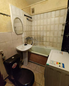 2-к квартира, вторичка, 42м2, 1/5 этаж