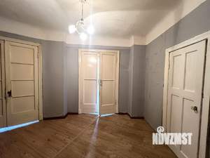 4-к квартира, вторичка, 106м2, 4/5 этаж