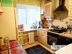 3-к квартира, вторичка, 54м2, 2/4 этаж