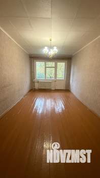 2-к квартира, вторичка, 42м2, 3/5 этаж